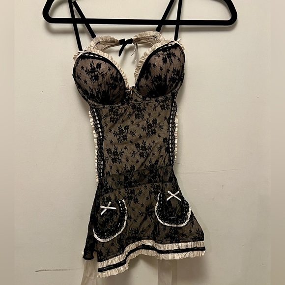 Victoria's Secret French Maid Lingerie Apron in pastel pink and black Valentine - Picture 4 of 6